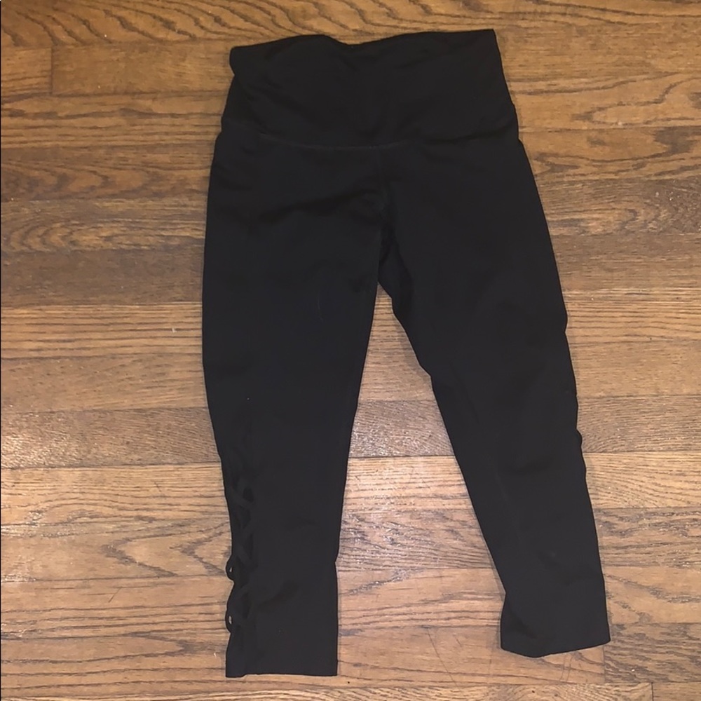 Black leggings